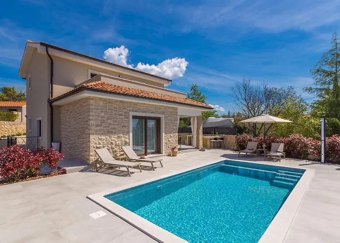 Holiday House Villa Andro