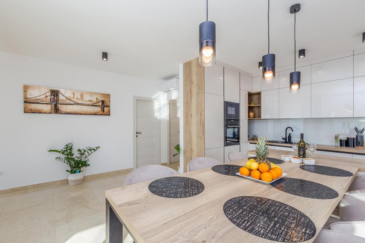 House Andro Vikendica Pinezici (Krk)
